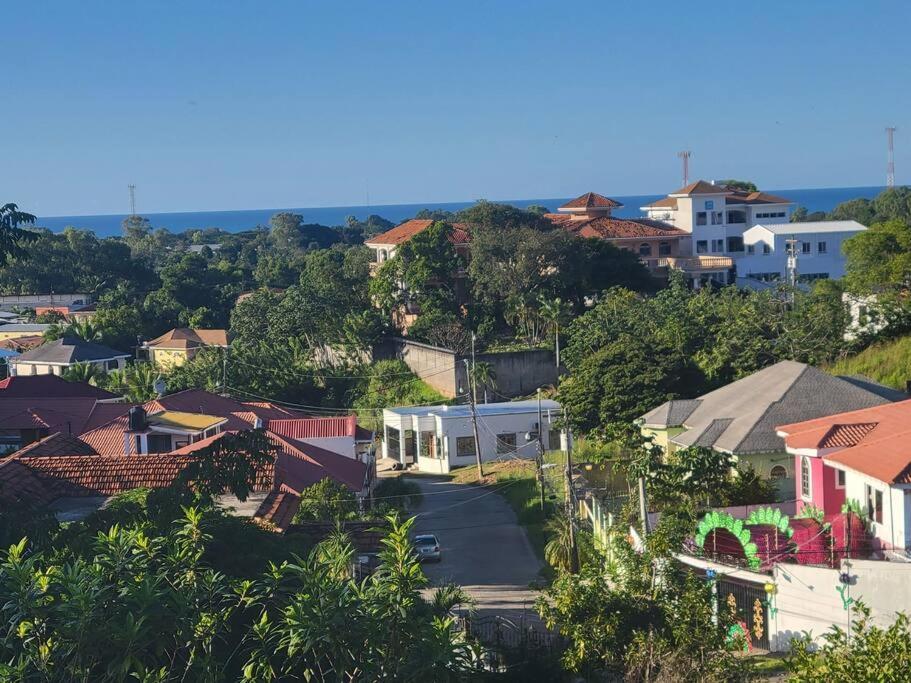 Linda, Cerca De Todo, Parqueo, Patio, Netflix Vila La Ceiba Exterior foto